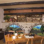 Au Pont De Raffiny Hotel Saint-Anthème