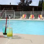Au Pont De Raffiny Hotel 3*