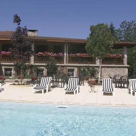 Au Pont De Raffiny Hotel Saint-Anthème