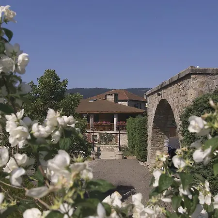 Au Pont De Raffiny 3* Saint-Anthème